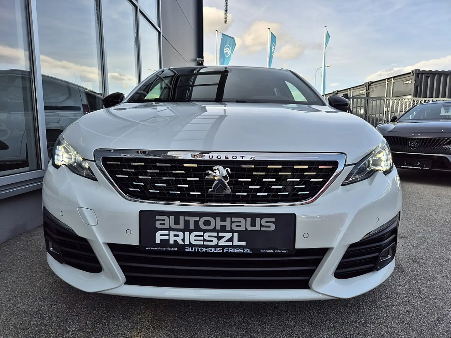 Peugeot 308 SW 1,5 BlueHDI 130 GT Line S&S Weiß - 2