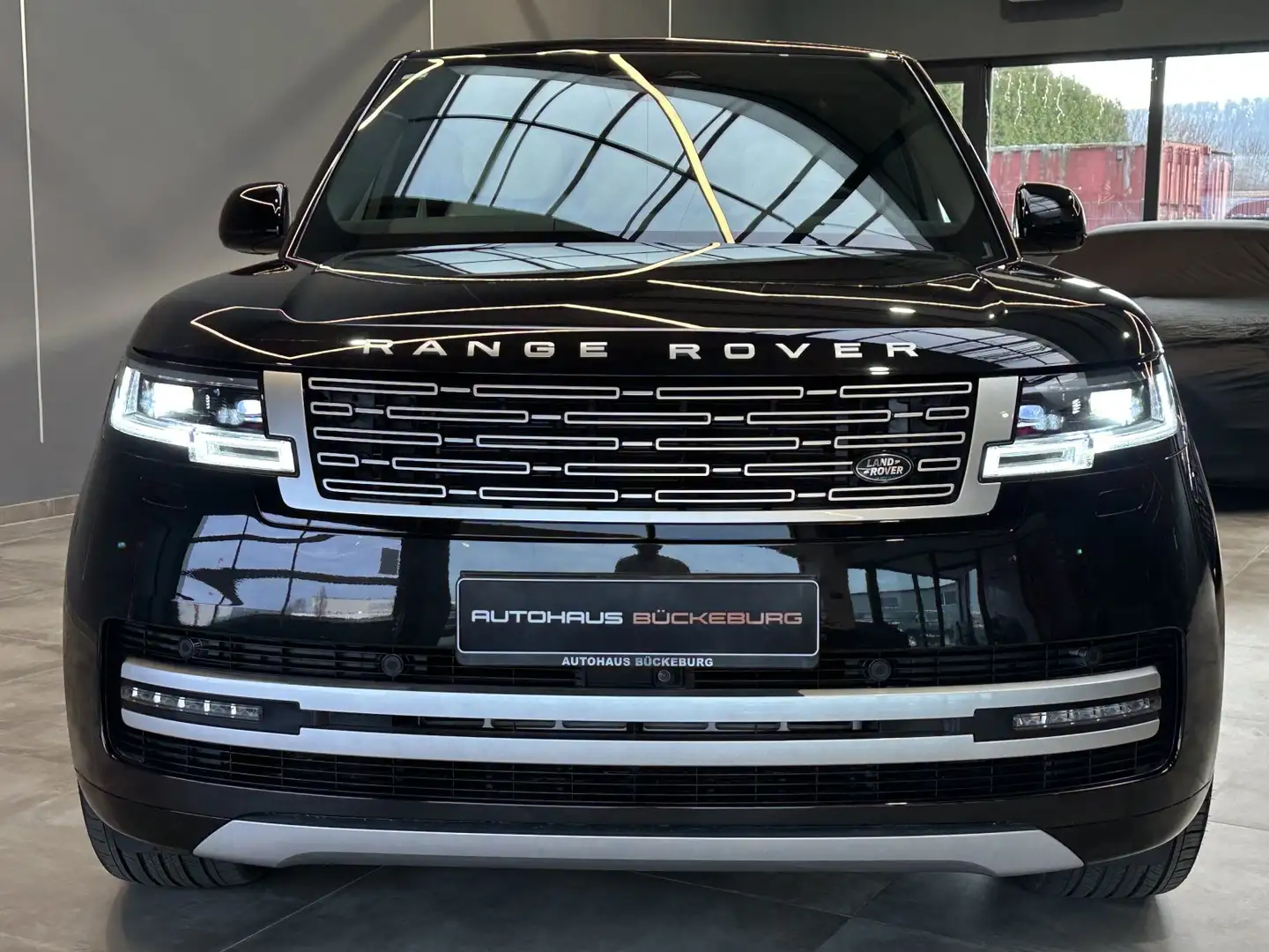 Land Rover Range Rover P550e Hybrid Autobiography Schwarz - 2