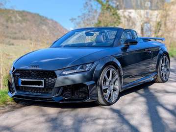 TT RS Roadster quattro S tronic