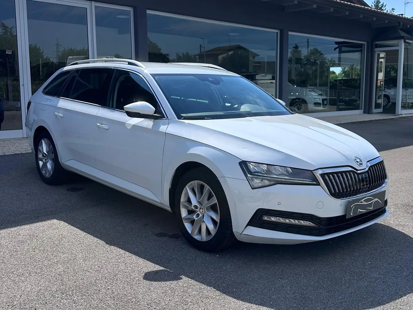Skoda Superb Superb 2022 Wagon 2.0 TDI EVO EXECUTIVE 150cv DSG Bianco - 1