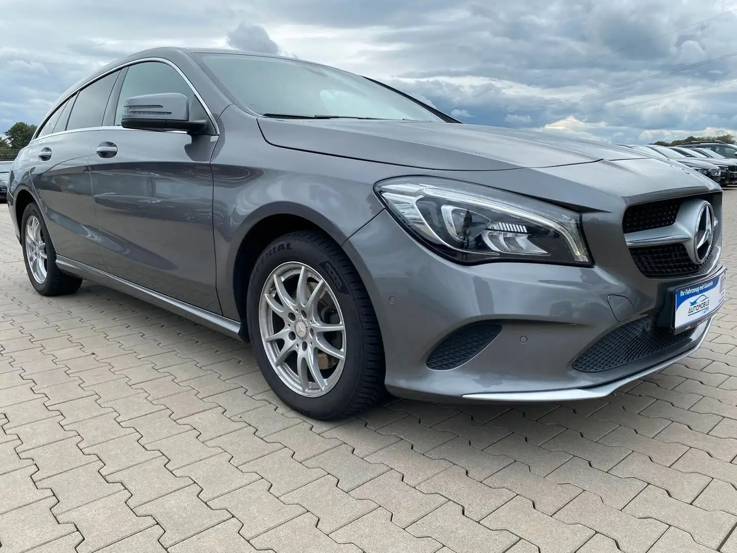 Mercedes-Benz CLA 200 CLA -200 Klasse Shooting Brake |TOP Gris - 1