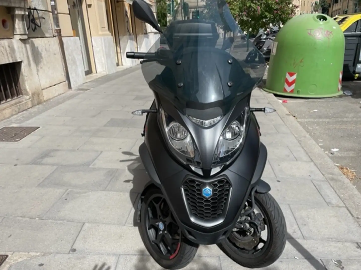 Piaggio MP3 500 sport hpe Nero - 1