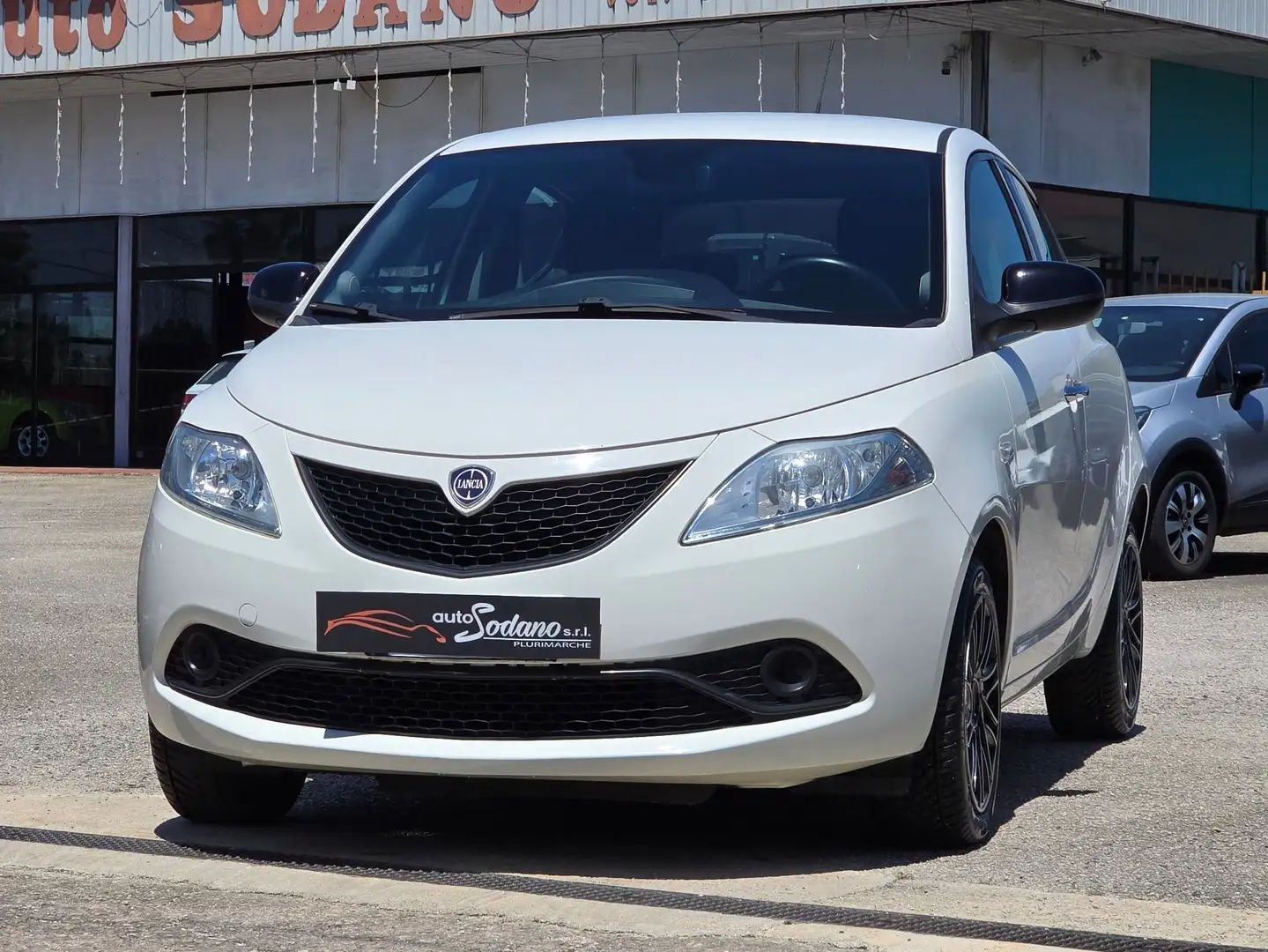Lancia Ypsilon Ypsilon 1.2 Gold 69cv my18 Bianco - 1