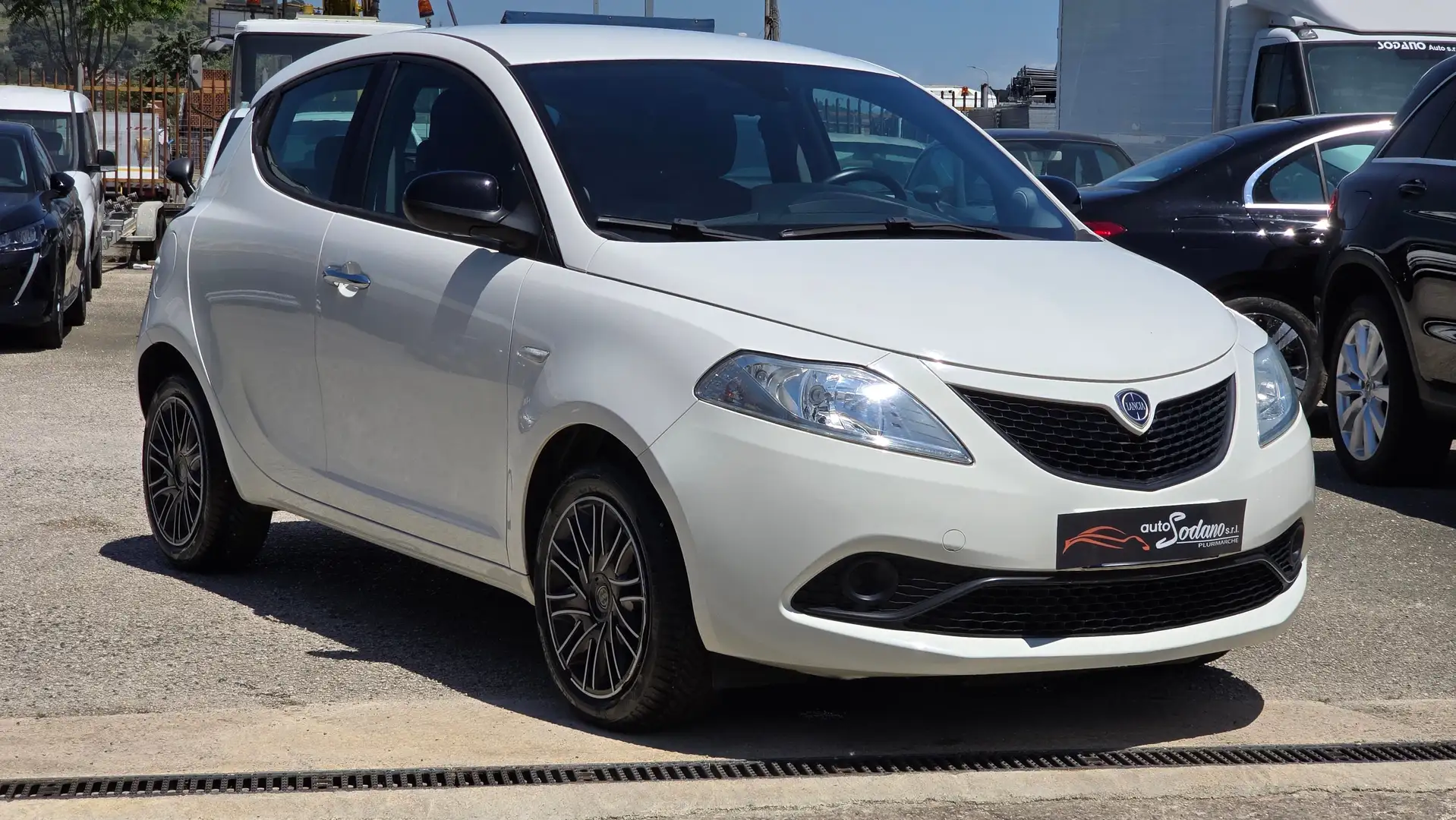 Lancia Ypsilon Ypsilon 1.2 Gold 69cv my18 Bianco - 2