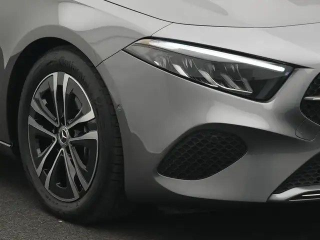 Mercedes-Benz A-Class view 9