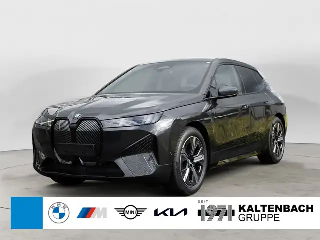 BMW iX xDrive 45 FACEL. LED ACC AHK NAVI H/K SHZ