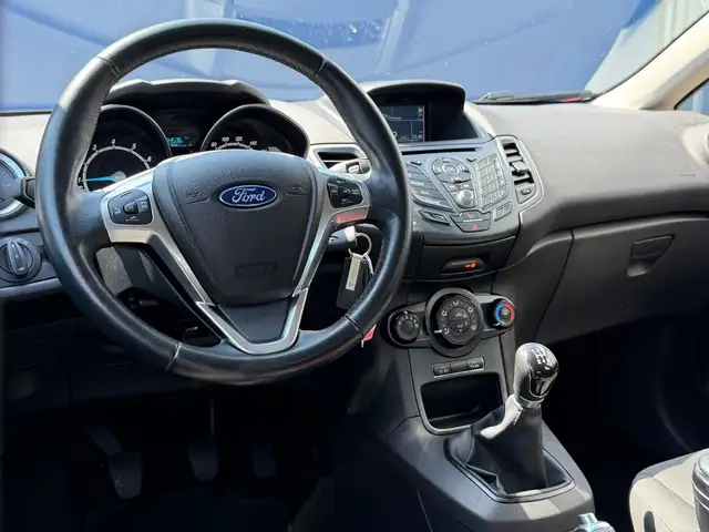Ford Fiesta view 8