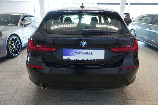 BMW 1 Series view 6