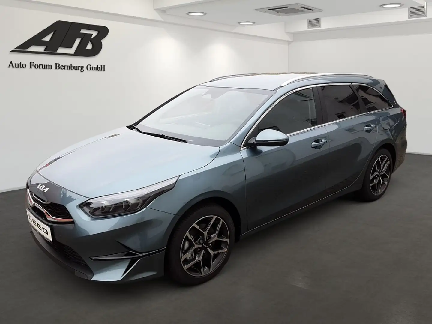 Kia Ceed SW / cee'd SW 1.5T DCT7 TOP Navi SHZ Grau - 1