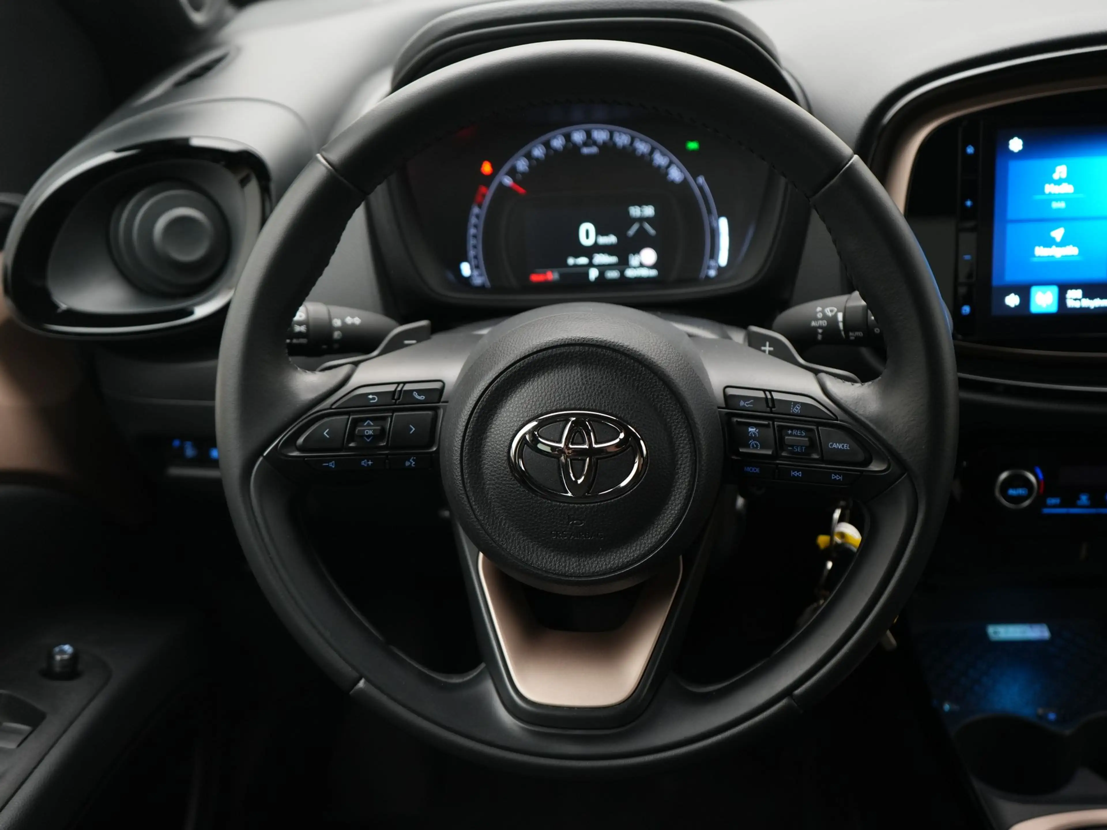 Toyota Aygo X 1.0 VVT-i S-CVT Envy | NL Auto | JBL Audio | Deale — photo 5