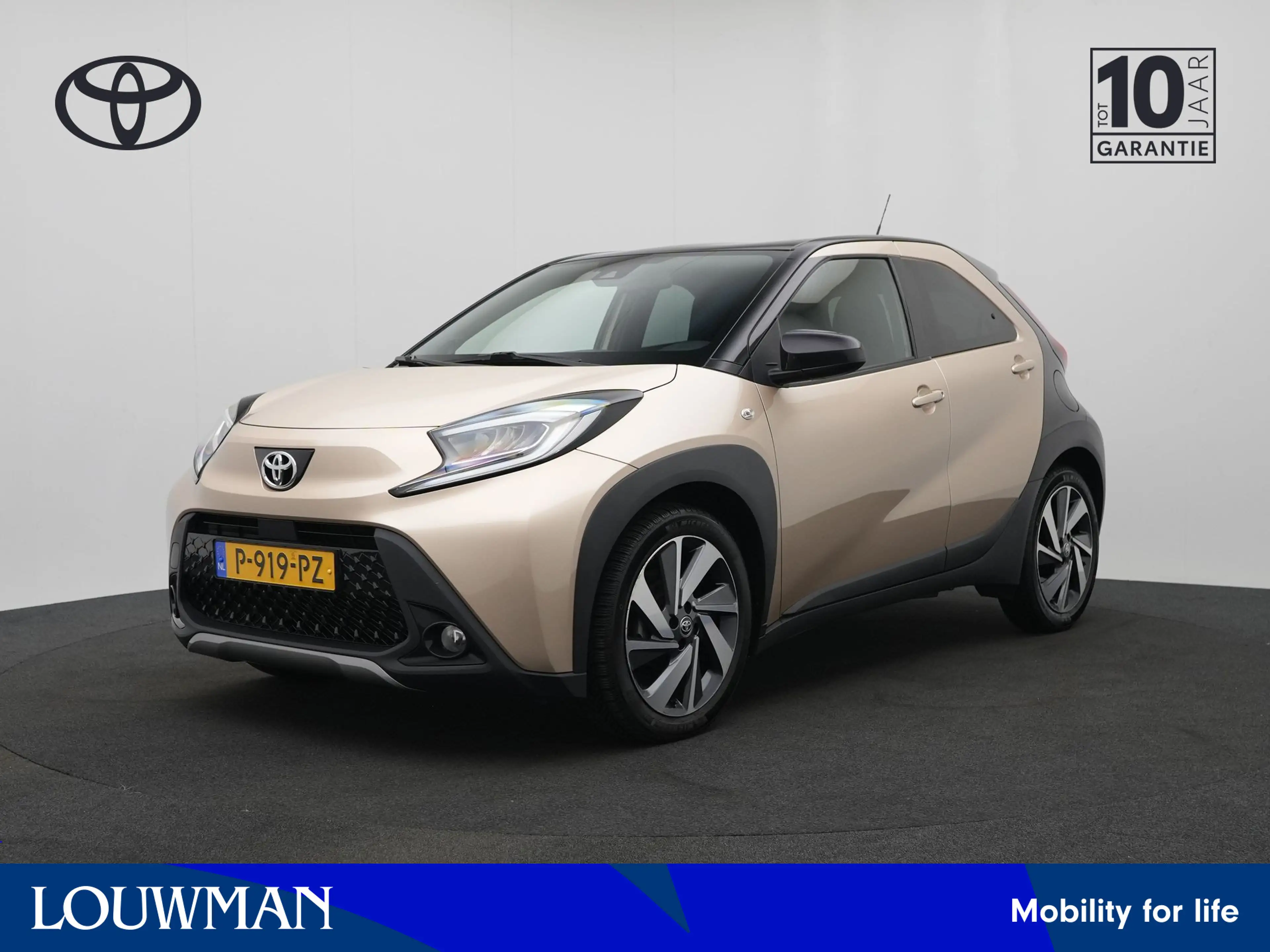 Toyota Aygo X 1.0 VVT-i S-CVT Envy | NL Auto | JBL Audio | Deale