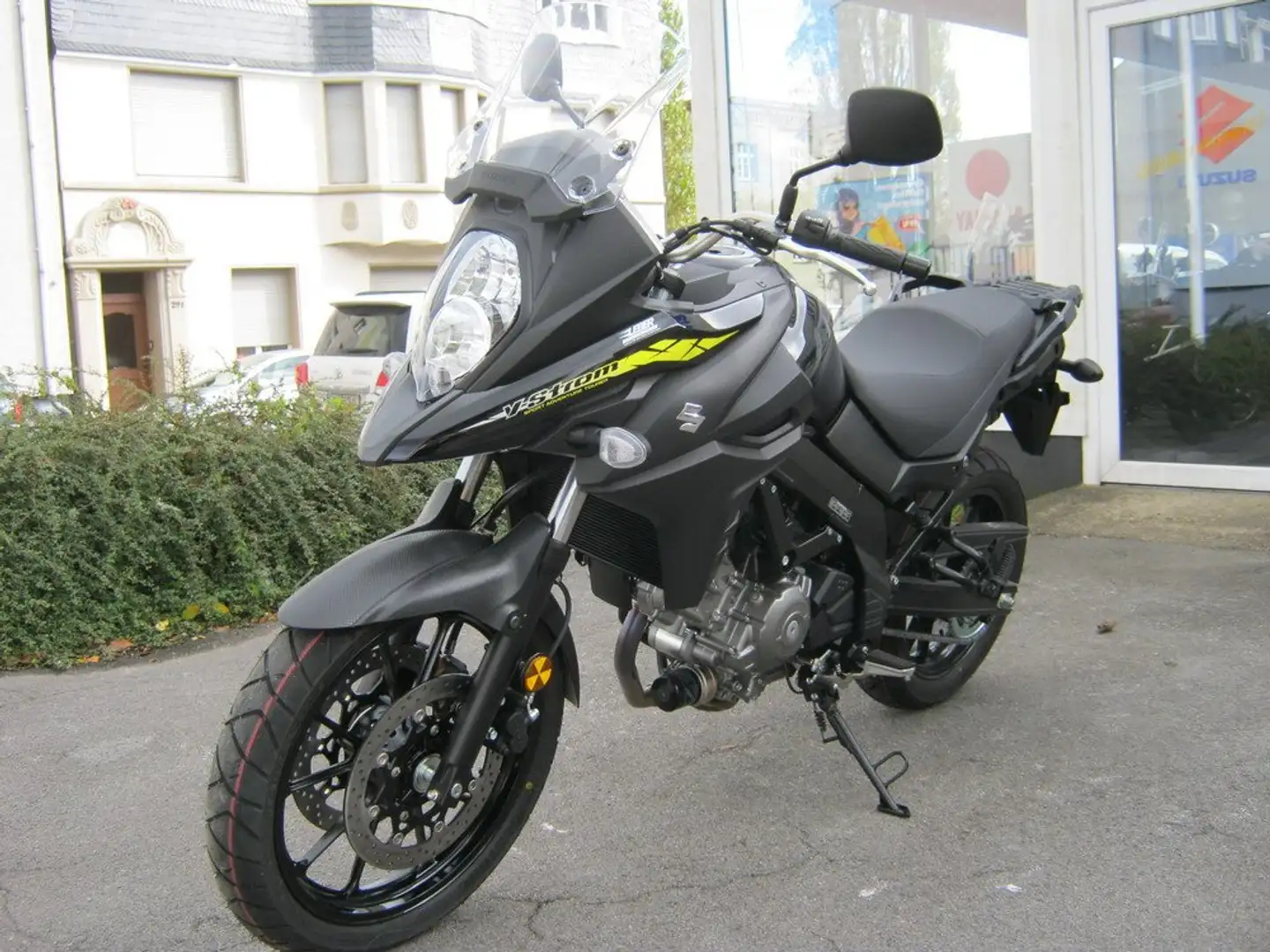 Suzuki V-Strom 650 Neufahrzeug vom Vertragshändler Negru - 2