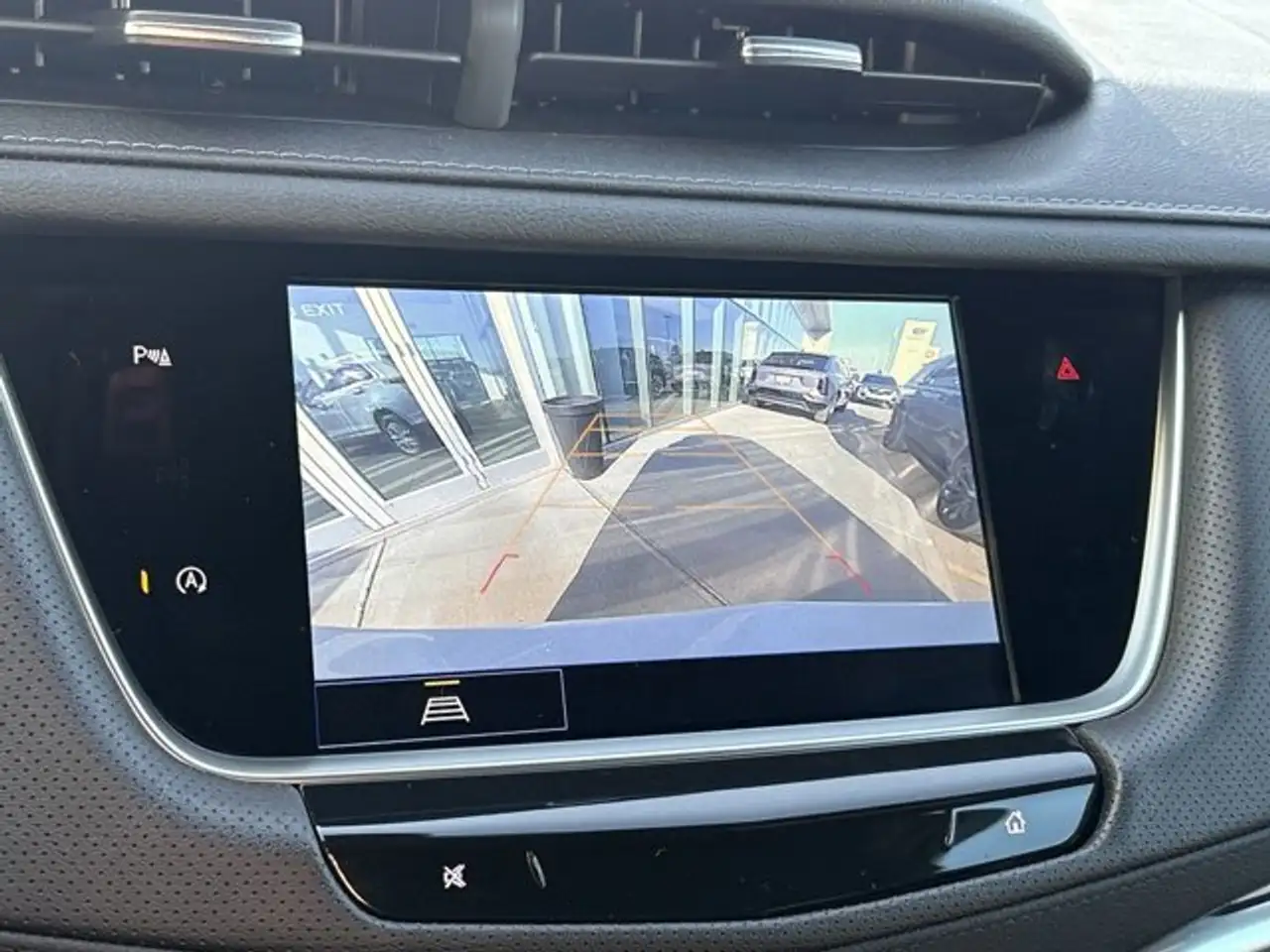 Cadillac XT5 снимка Cadillac XT5