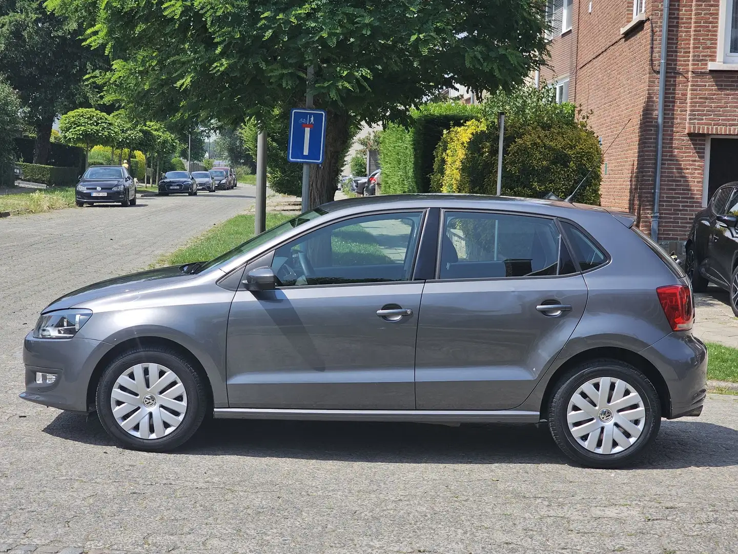 Volkswagen Polo 1.2 TSI !!75.000KM!! AIRCO CARNET D'ENTRETIEN Gris - 2