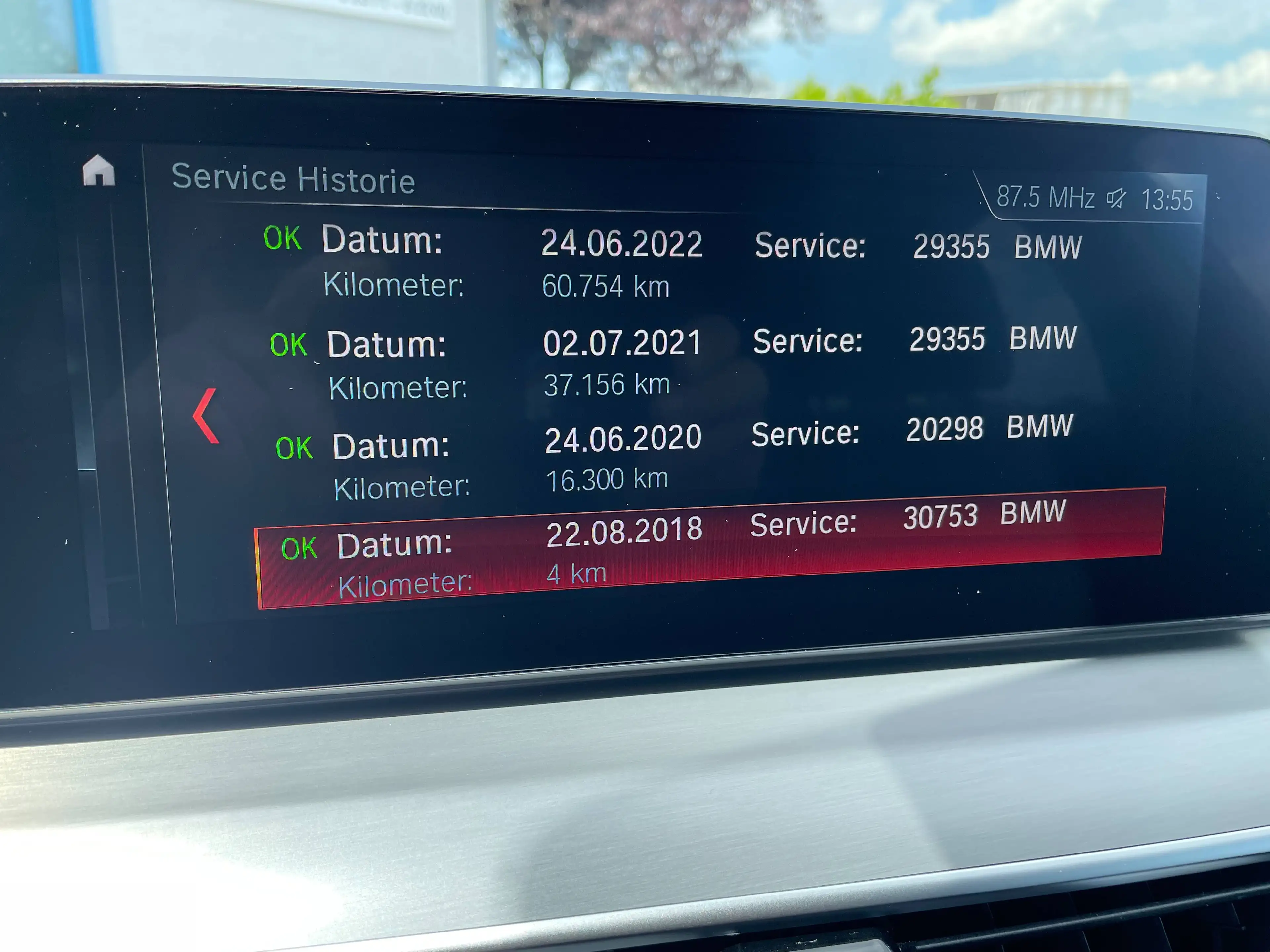 BMW 520 d xDrive Touring Sport Line AHK HUD Leder — photo 6