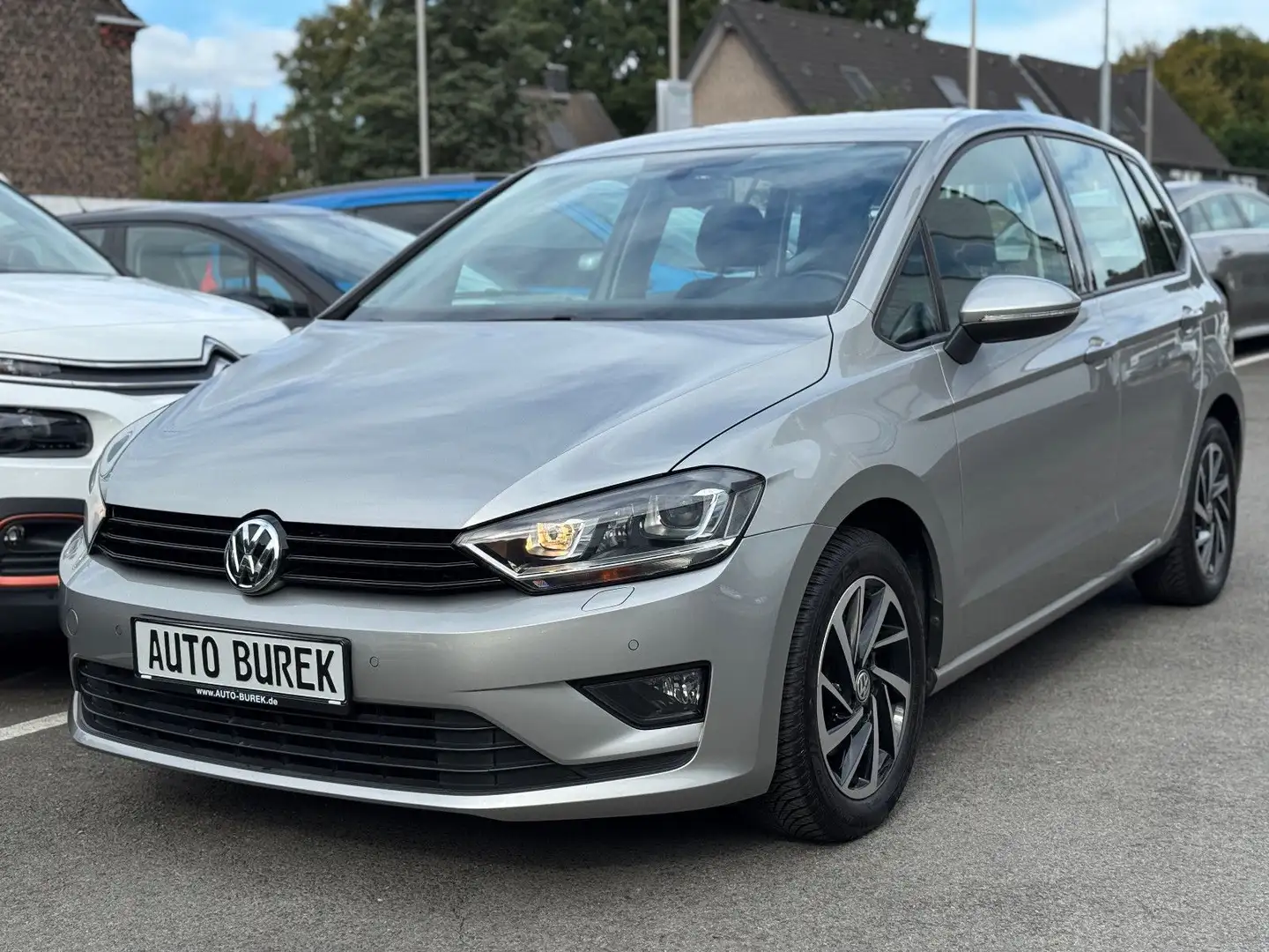 Volkswagen Golf Sportsvan Xenon AHK Stdhzg Shz Klima PDC 16 Silber - 2