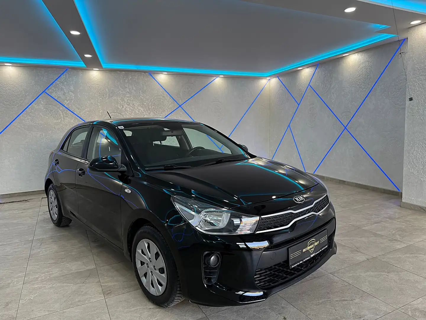 Kia Rio 1,25 MPI Titan Schwarz - 1