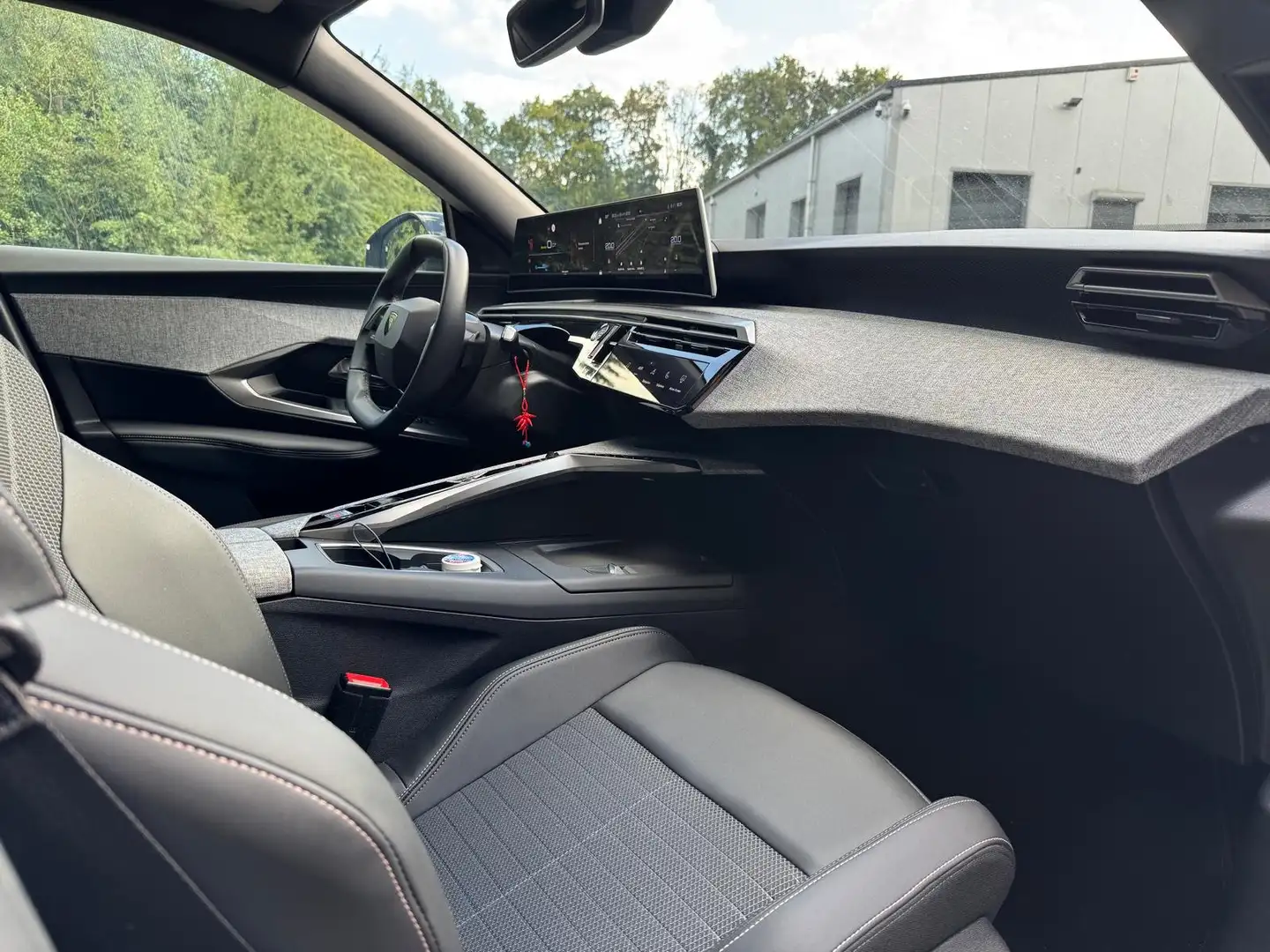 Peugeot 3008 ELECTRIQUE ALLURE FIRST EDITION Zwart - 2