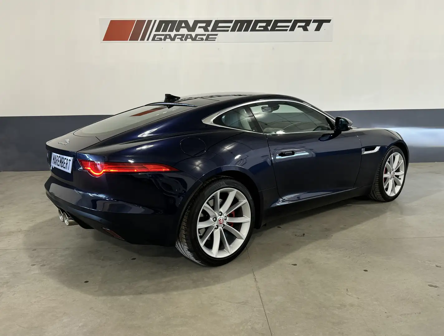 Jaguar F-Type Coupé V6 3L Essence Suralimenté 340 ch BVA8 Синій - 2