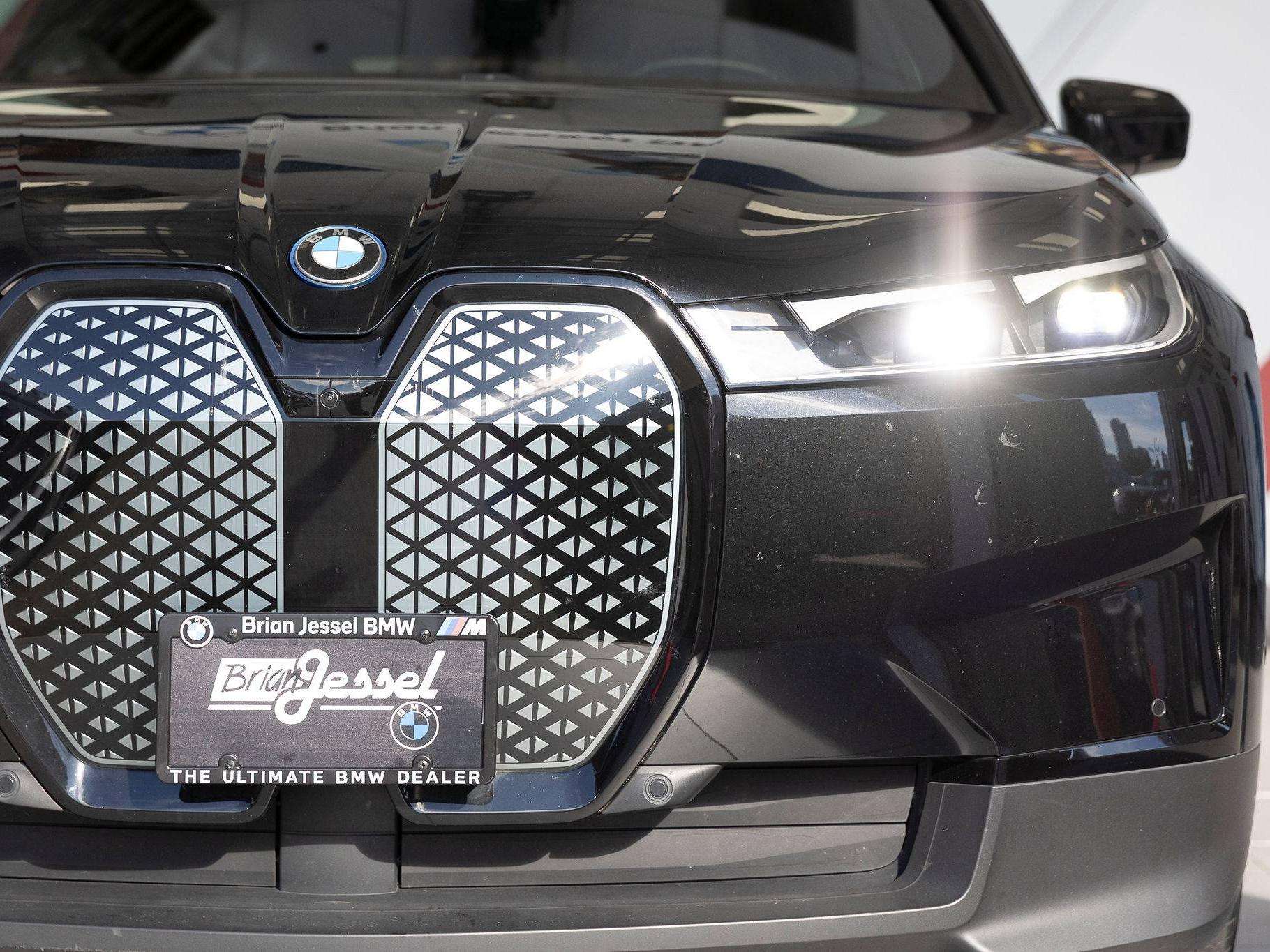 2022 BMW iX