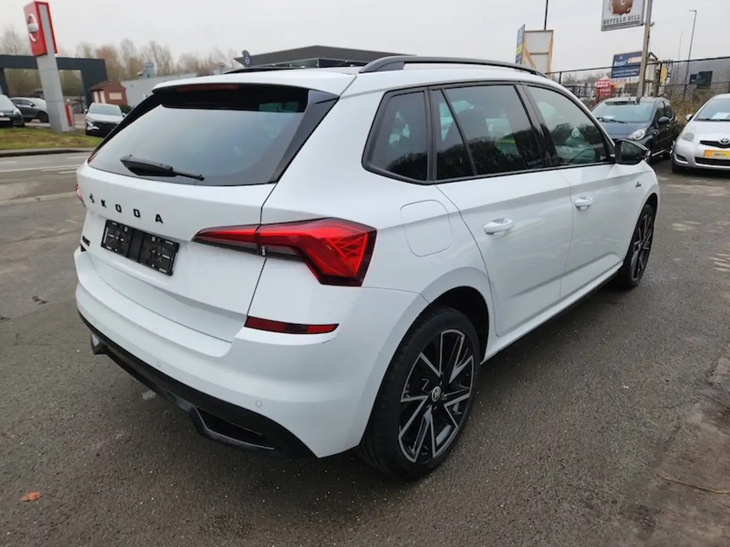 Skoda Kamiq 1.0 TSI Monte Carlo DSG Blanc - 1