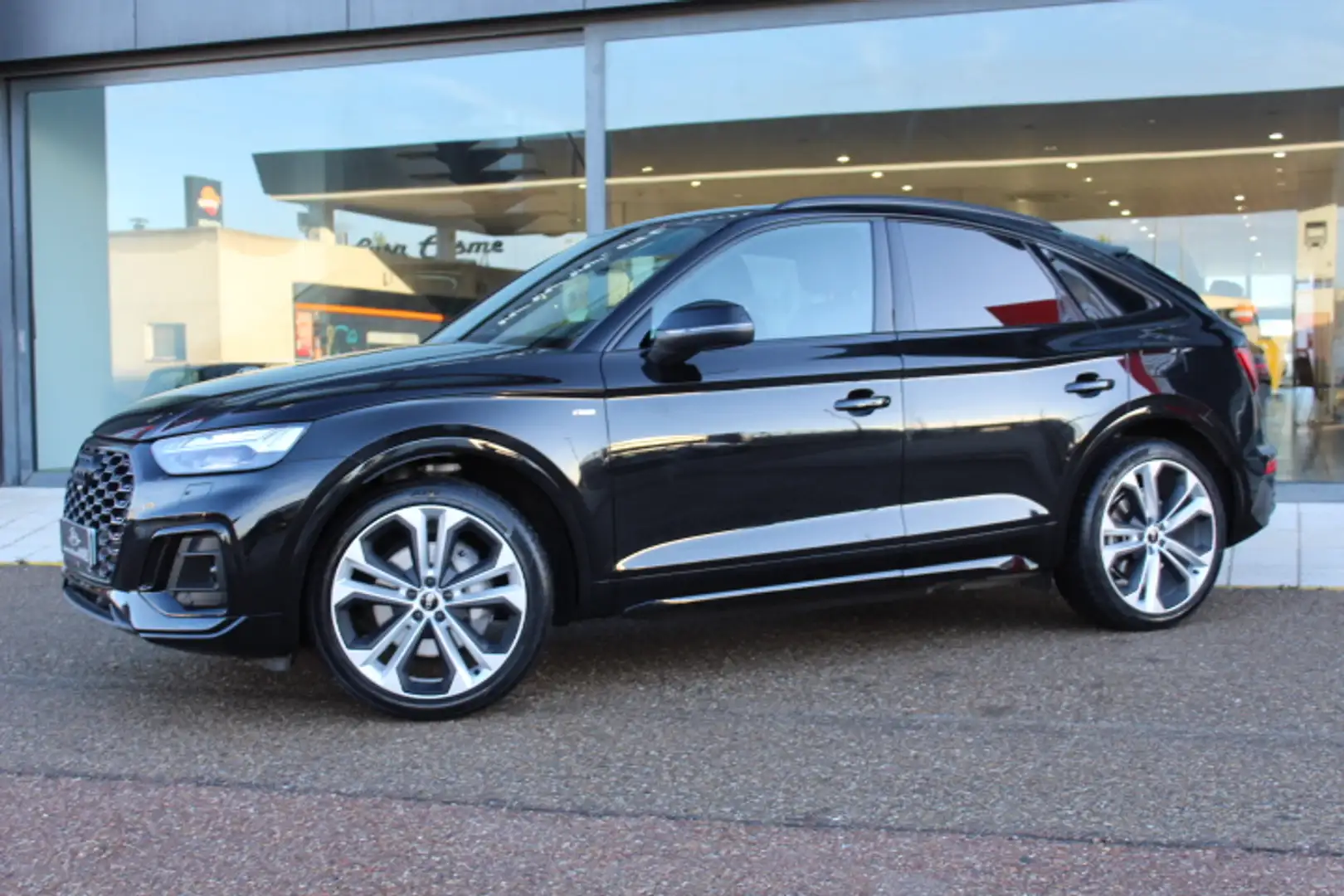 Audi 50 Sportback TFSIe Black line quattro-ultra S tronic Schwarz - 2