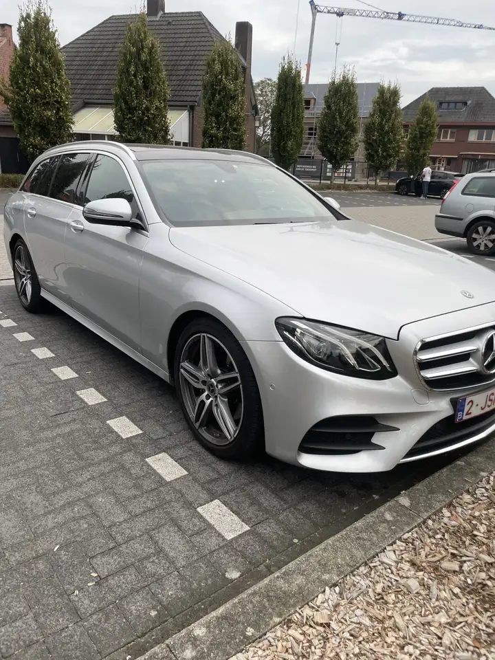 Mercedes-Benz E 200