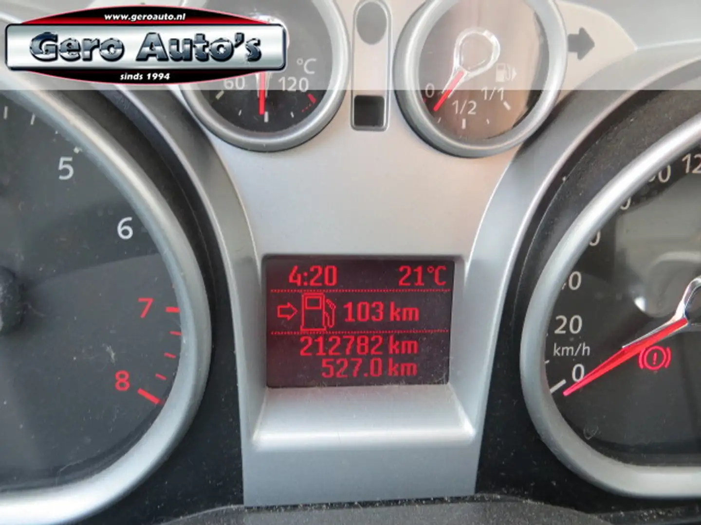 Ford Focus Wagon 1.6 Comfort station airco ,trekhaak ,cruise Modrá - 2