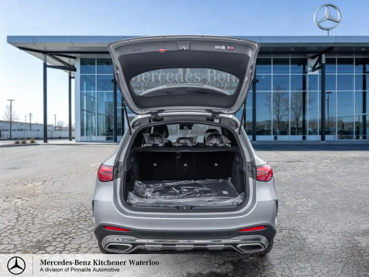 Mercedes-Benz GLC снимка Mercedes-Benz GLC