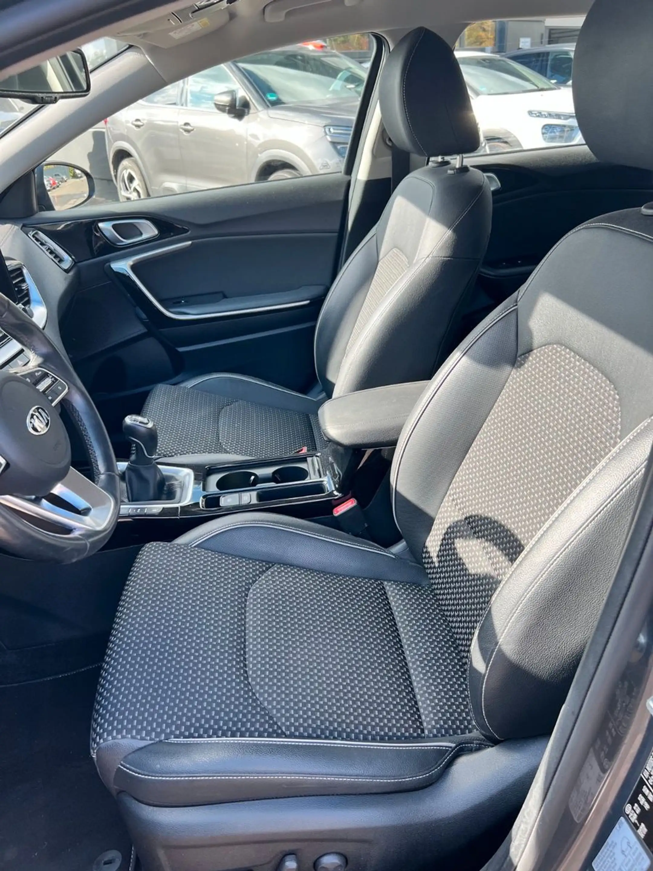 Kia Ceed SW / cee'd SW Spirit — photo 9
