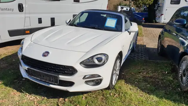 Fiat 124 Spider Lusso