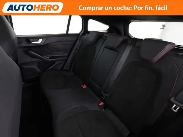 Ford Focus view 15