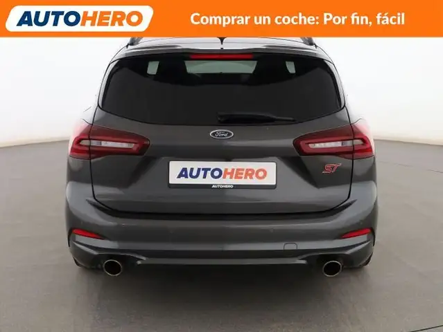 Ford Focus view 5