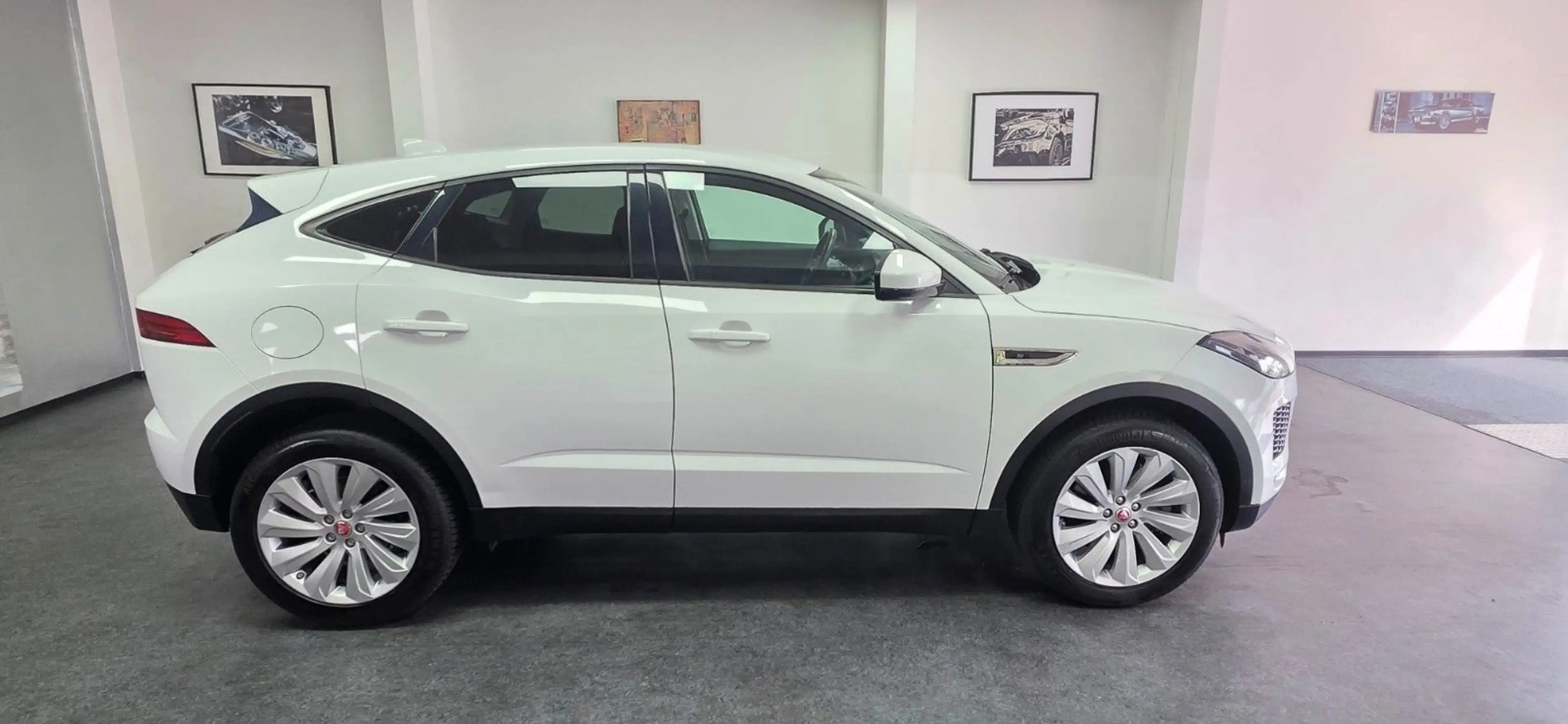 Jaguar E-Pace S AWD Automatik 58.000 km Leder Kamera — photo 4