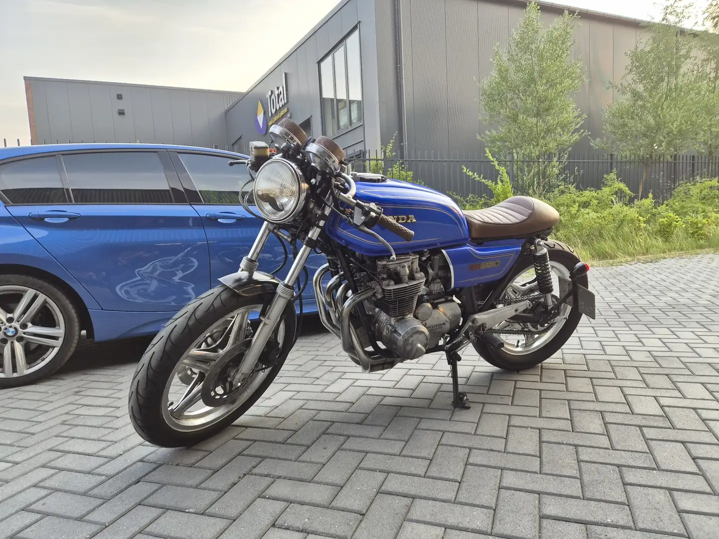 Honda CB 650 Blauw - 2