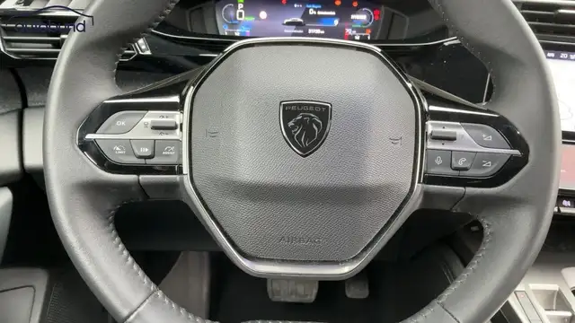 Peugeot 408 view 5