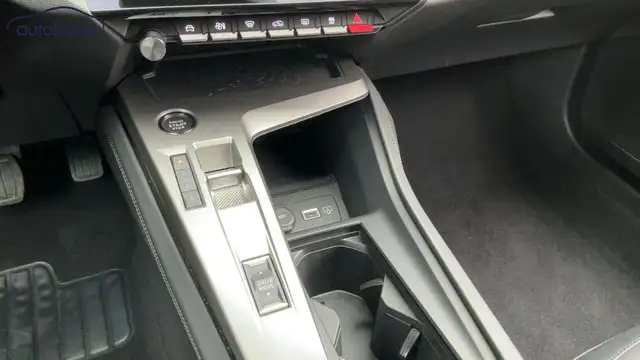 Peugeot 408 view 7