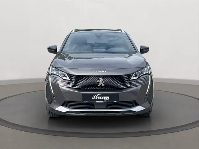 Peugeot 3008 view 6