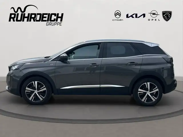 Peugeot 3008 view 2