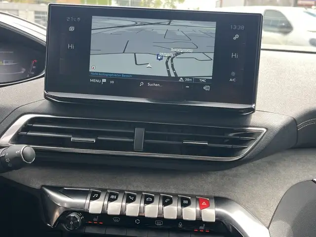 Peugeot 3008 view 12