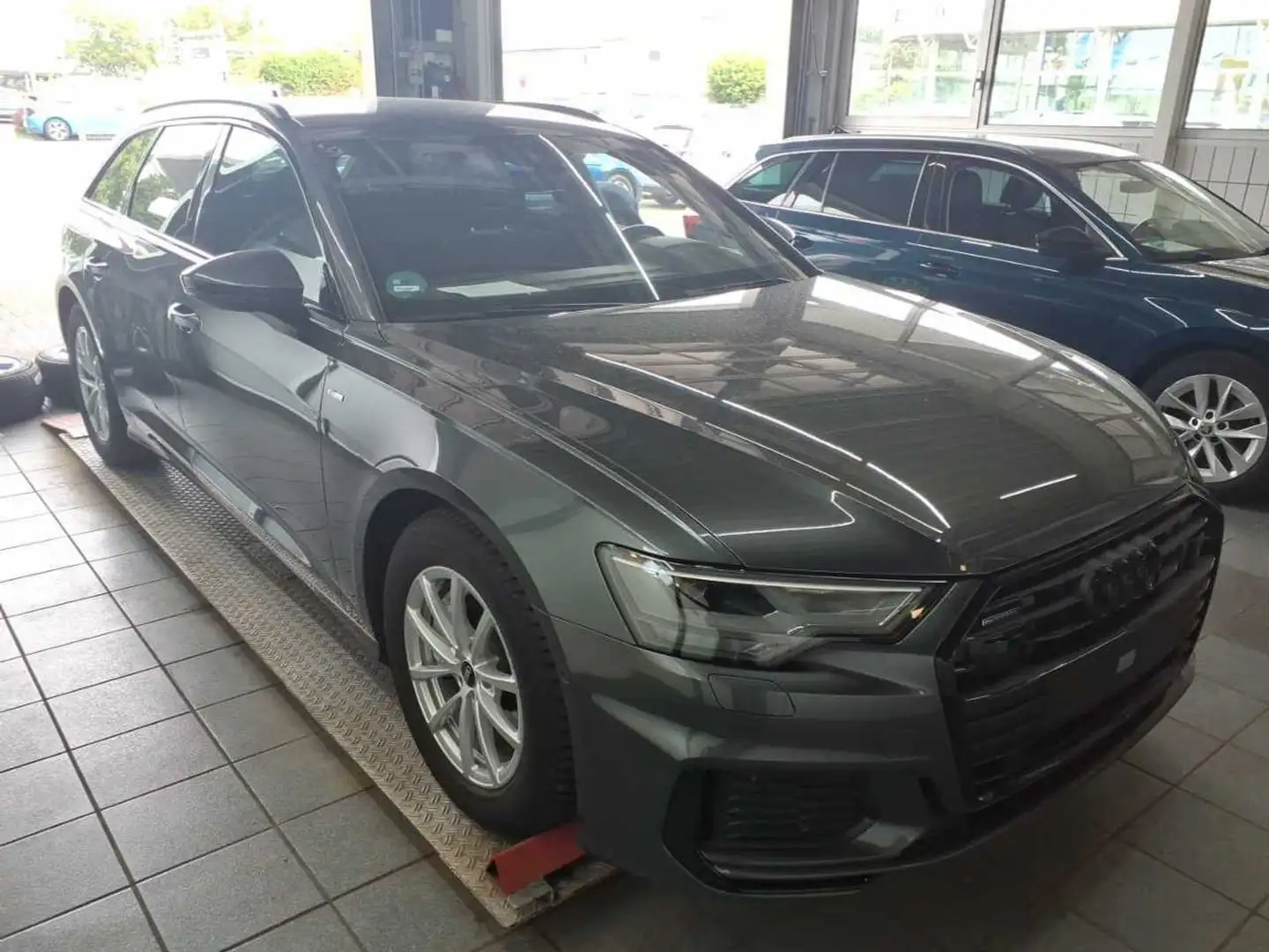 Audi A6 45 TFSI QUATTRO S LINE *LED*NAVI*KAMERA Grau - 2