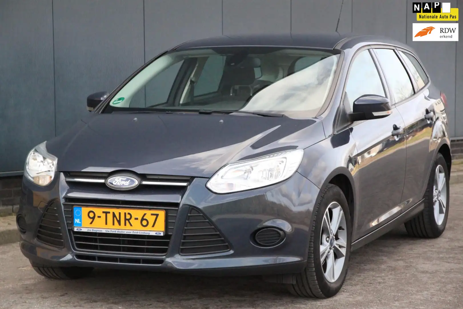 Ford Focus Wagon 1.0 EcoBoost Edition Navigatie/Parkeersensor Gris - 1