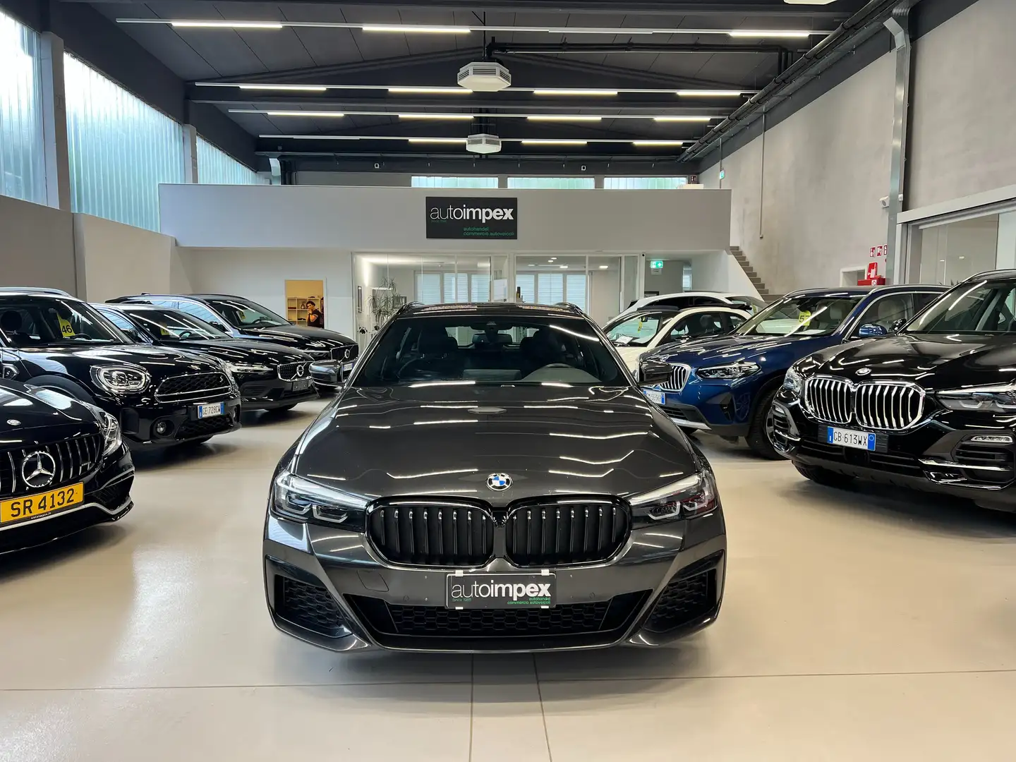 BMW 520 520d Touring mhev 48V xdrive Msport auto 20"GANCIO Gris - 2