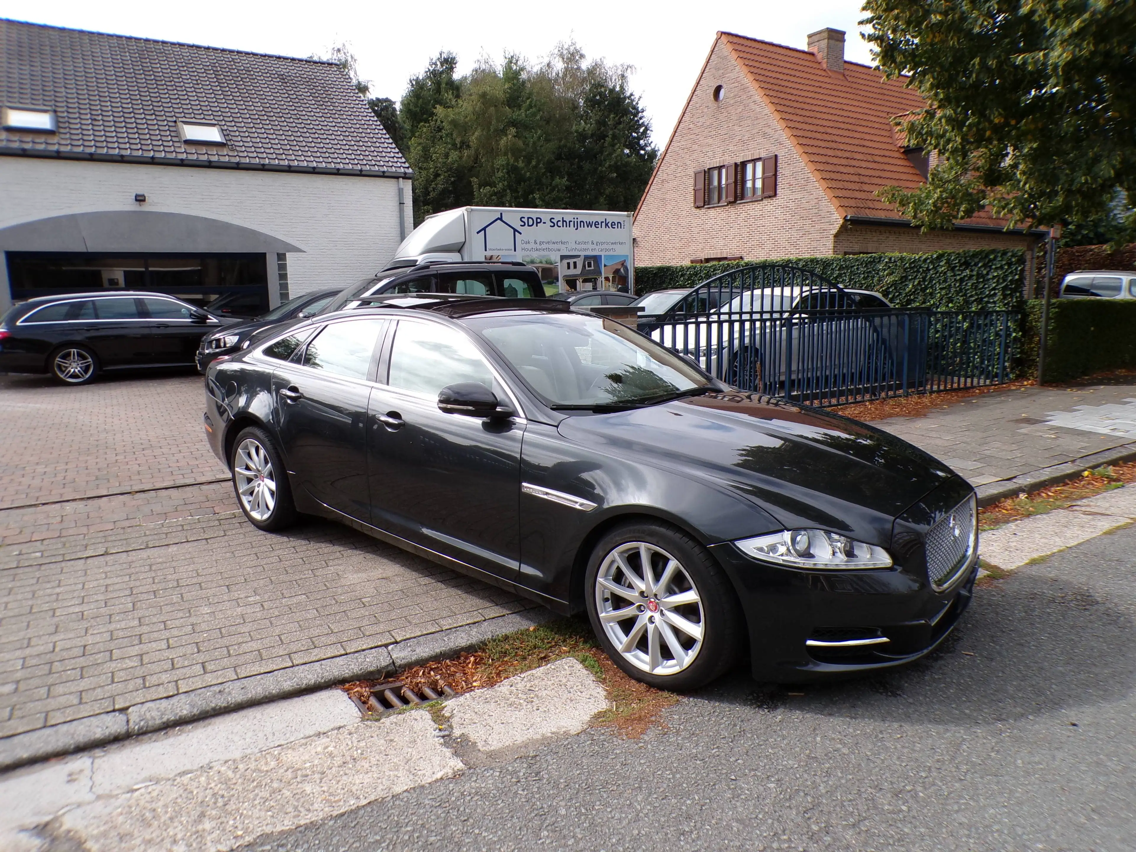 Jaguar XJ XJ 2.0i Ti Portfolio 105.000km 1ste eigenaar!!!!!!! — photo 3