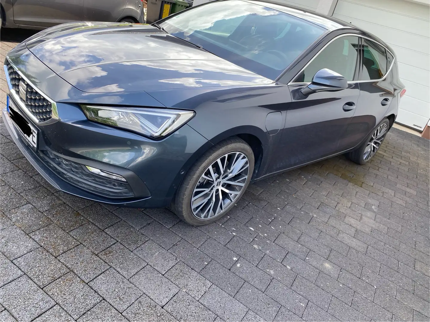 SEAT Leon e-Hybrid Xcellence DSG Grau - 2