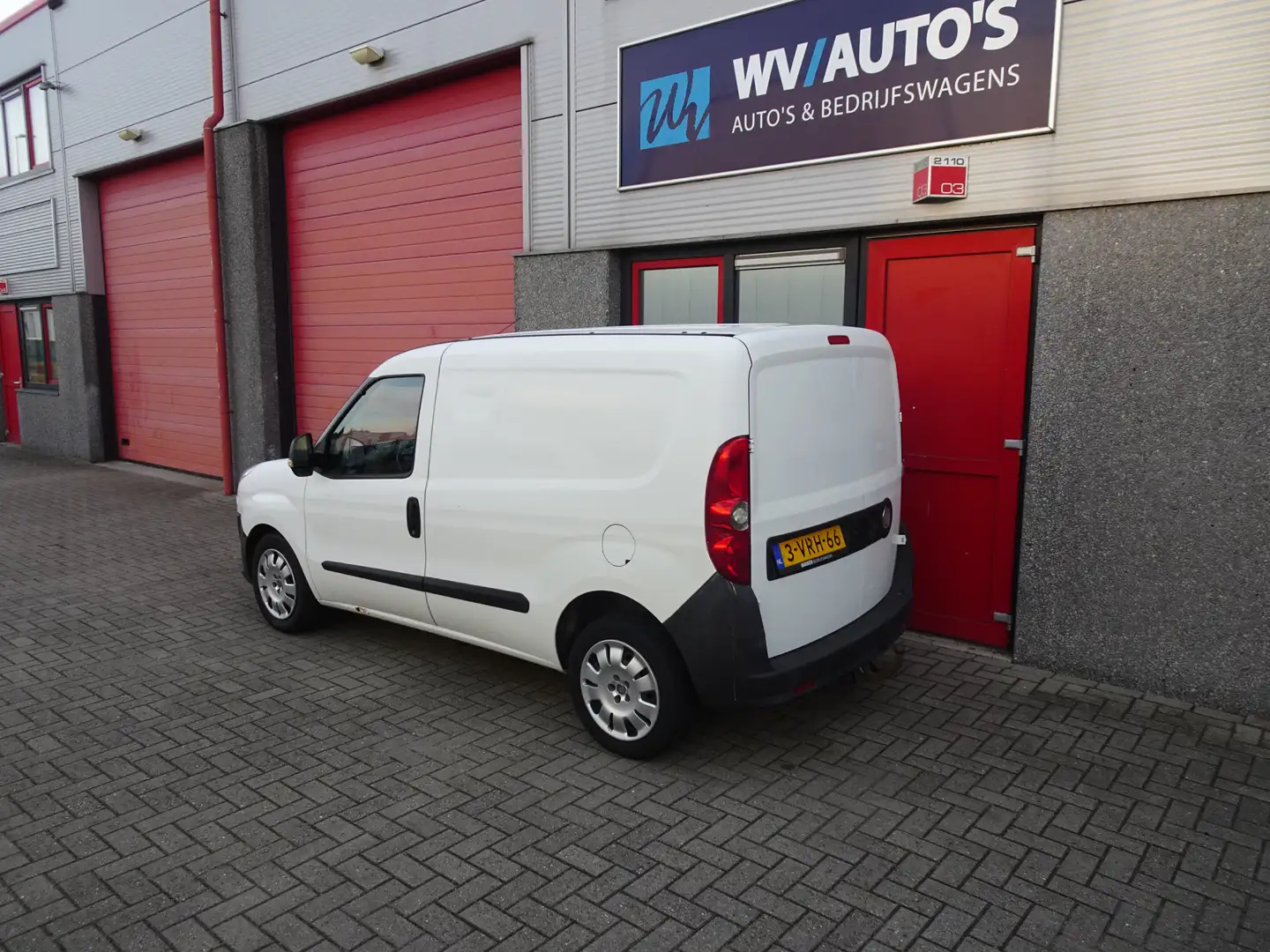 Fiat Doblo Cargo 1.4 T-Jet Natural Power SX 100 % groen gas a Weiß - 2