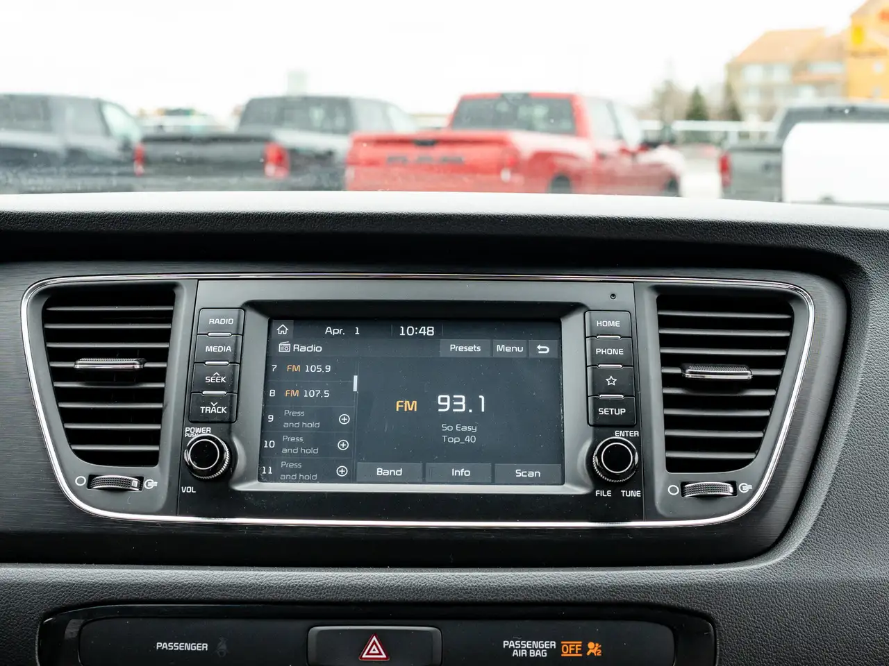 Kia Sedona снимка Kia Sedona