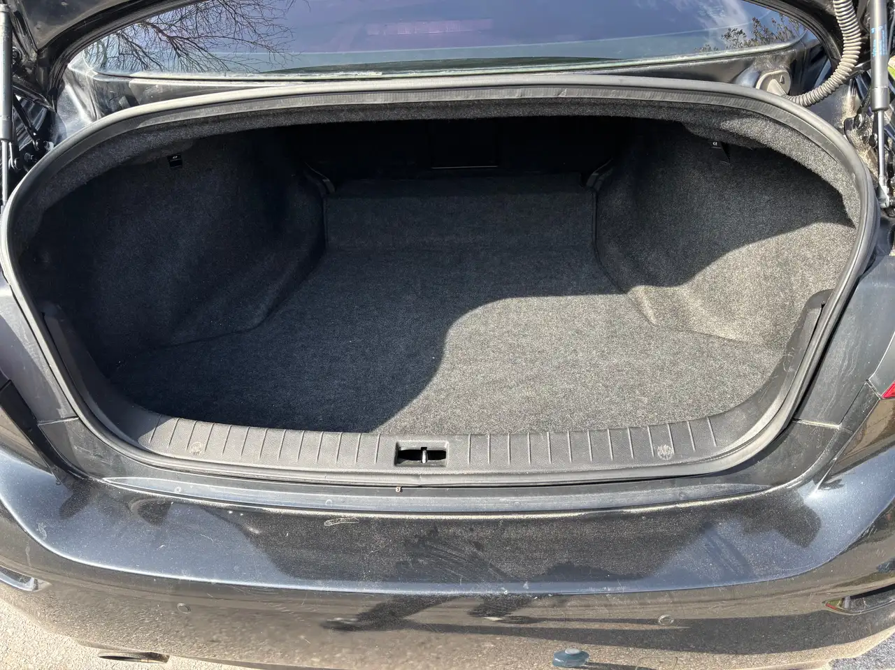 Infiniti Q50 снимка Infiniti Q50