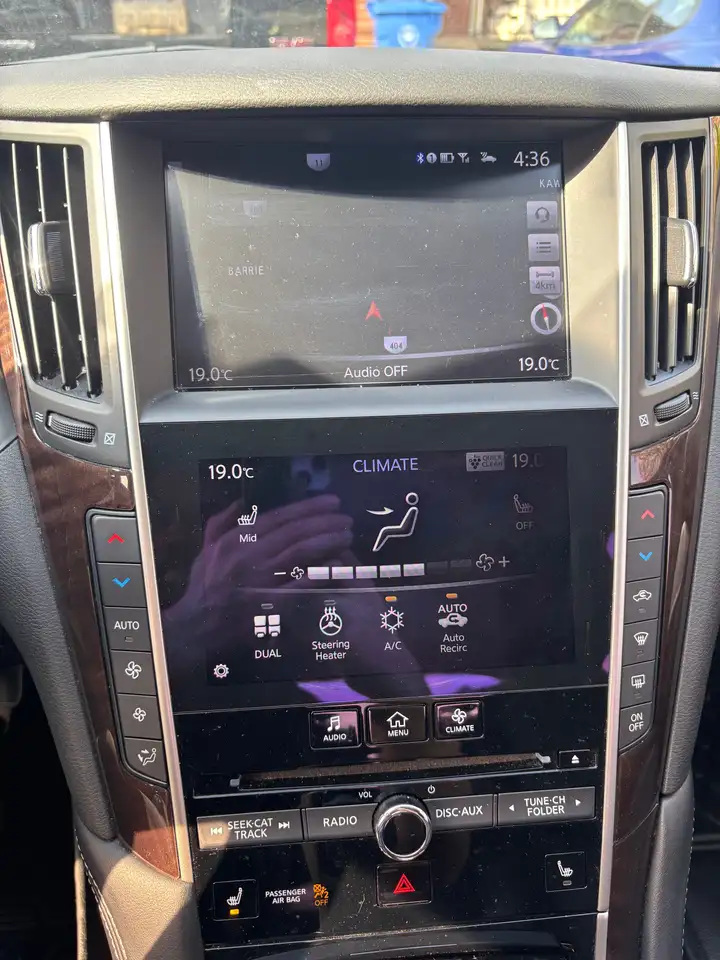 Infiniti Q50 снимка Infiniti Q50