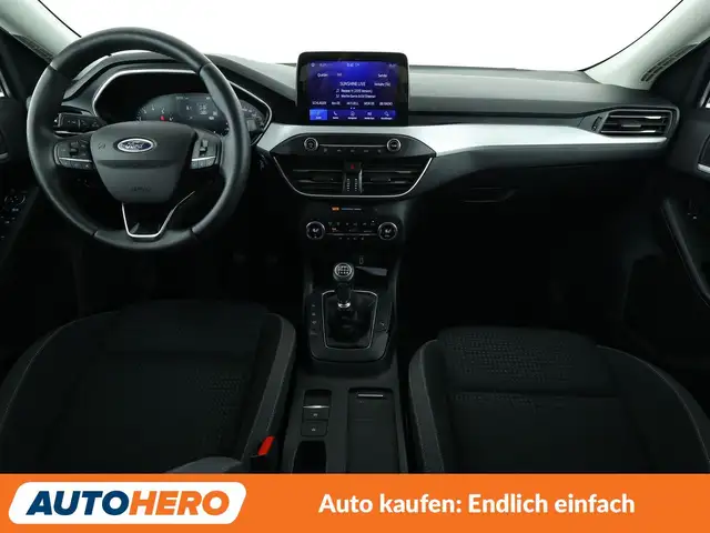 Ford Focus view 12